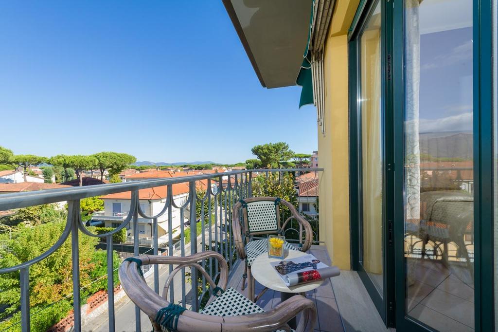 Hotel Dei Tigli Camaiore Bagian luar foto